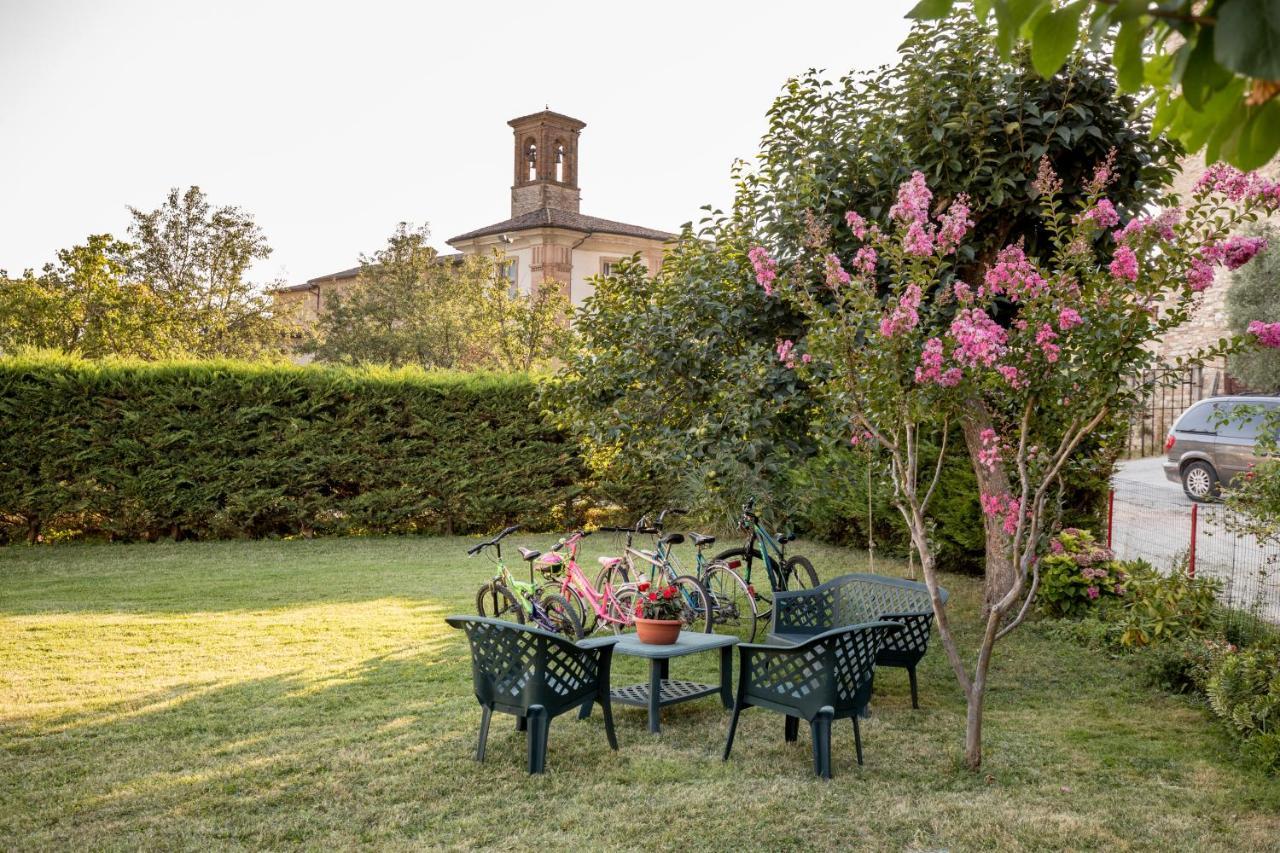 Borgo Santa Lucia Apartment With Private Parking & Garden Губио Екстериор снимка